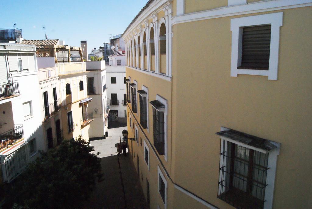 Apartamentos Turisticos La Encarnacion เซบีญา ภายนอก รูปภาพ