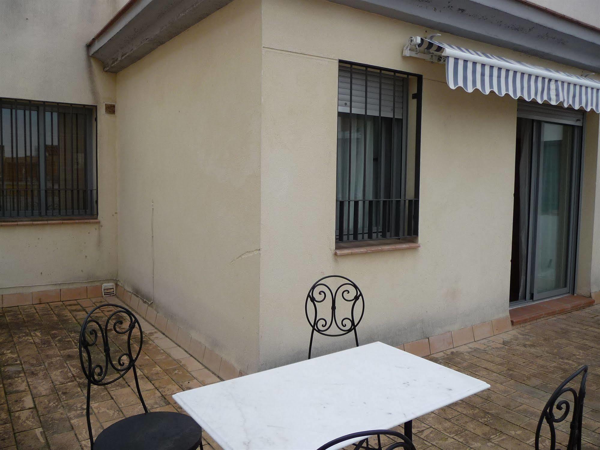 Apartamentos Turisticos La Encarnacion เซบีญา ภายนอก รูปภาพ