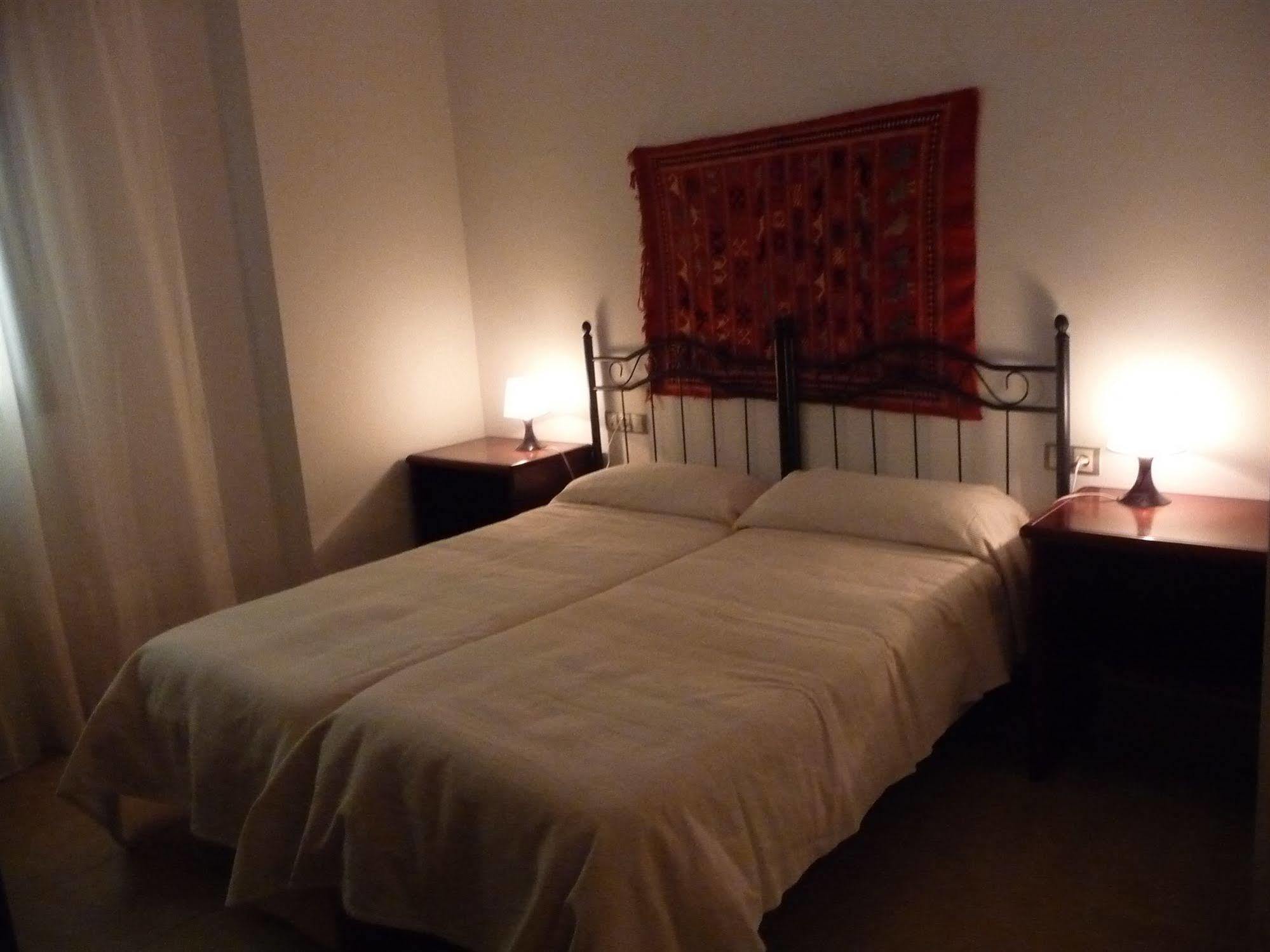 Apartamentos Turisticos La Encarnacion เซบีญา ภายนอก รูปภาพ