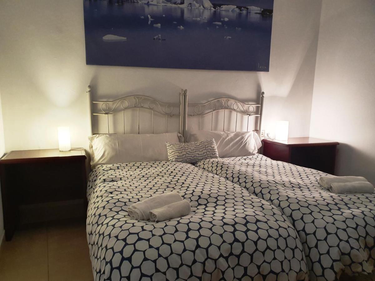Apartamentos Turisticos La Encarnacion เซบีญา ภายนอก รูปภาพ